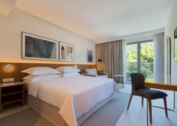 Hotel Bluesun Elaphusa 4*