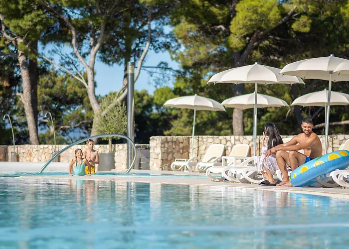 Hotel Bluesun Elaphusa